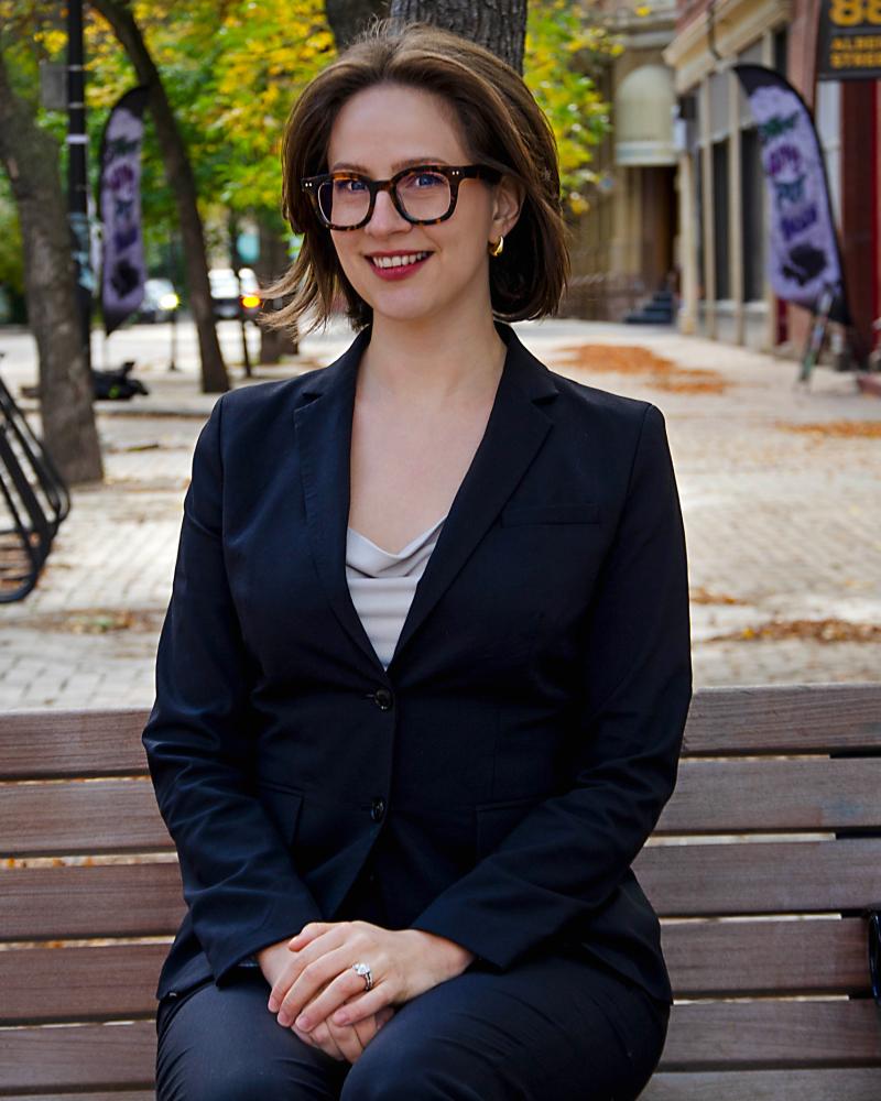 profile-Sarah Grafton